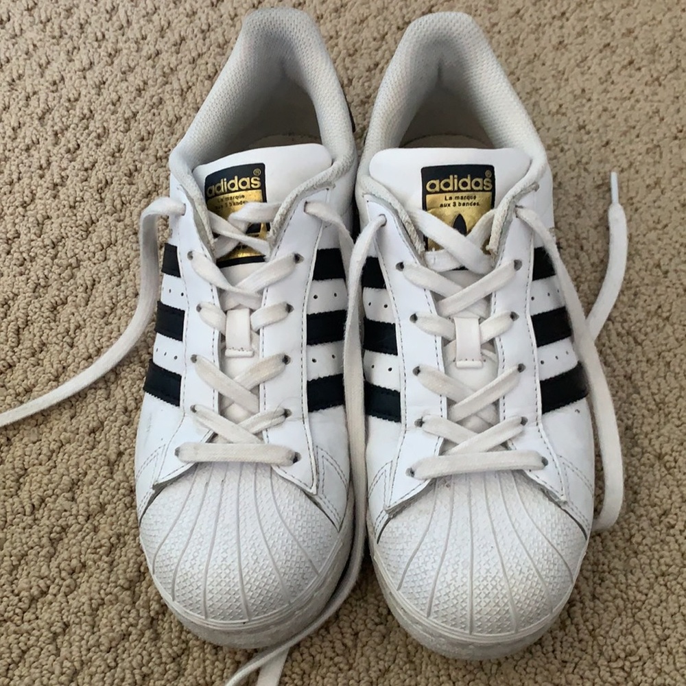 Adidas Superstar Sneakers